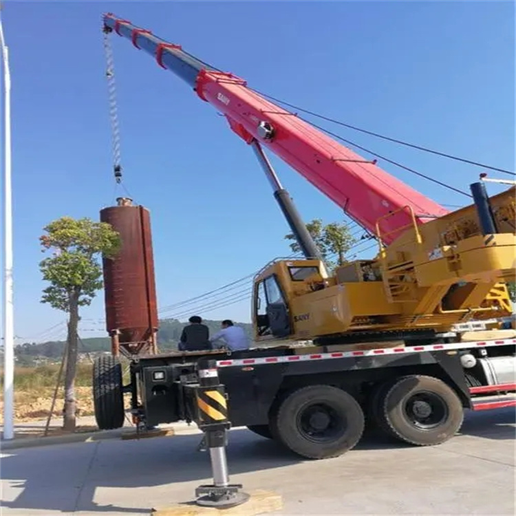 藤县80吨吊车出租多少钱