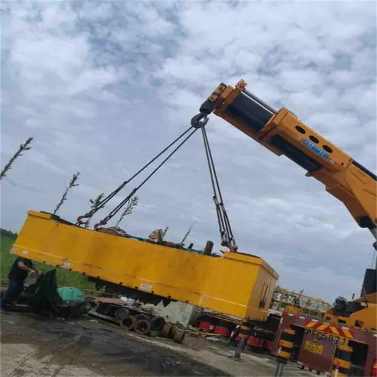 藤县吊车吊集装箱需要多少钱